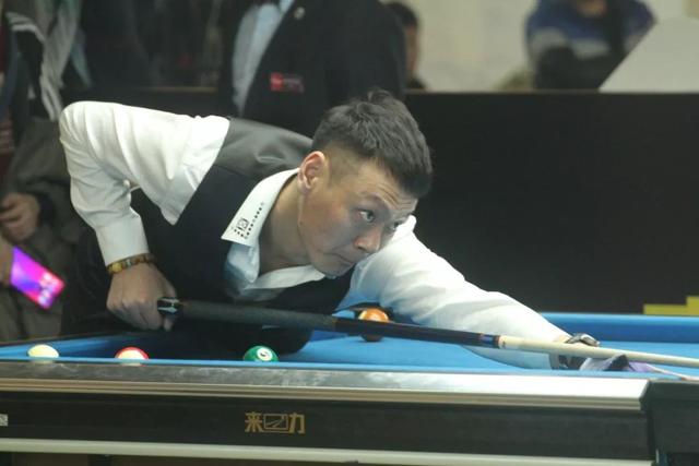 赛构成威胁 赛构成威胁