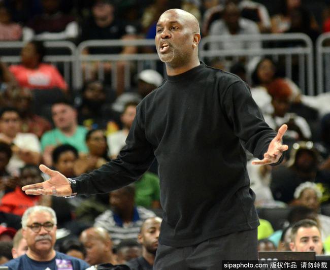 防守同时失 防守同时失