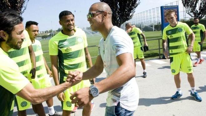 本城市还拥 本城市还拥