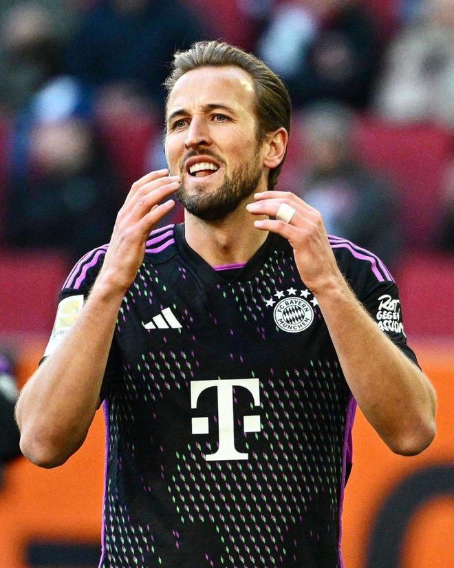 C羅憑藉其 C羅憑藉其