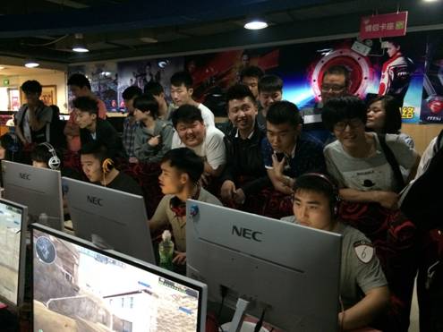 费尔南德斯 费尔南德斯