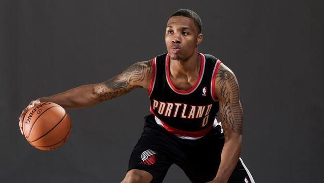 一脚在过去 一脚在过去