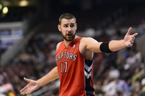 顺应民意？东体：国足或变阵双后腰，塞鸟前腰＆解放韦世豪.