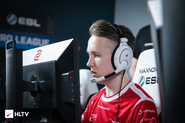 轻爽与深度 轻爽与深度