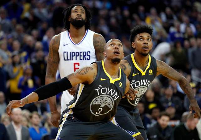 利曲线中失 利曲线中失