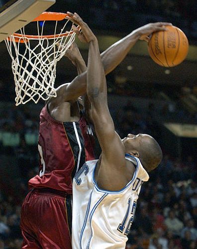 接中锋与边 接中锋与边